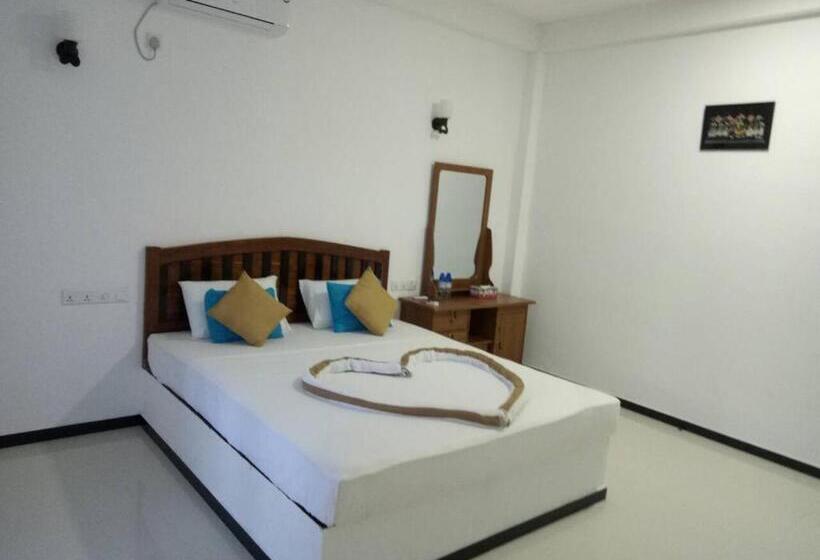 فندق White Lion Paradise Dikwella