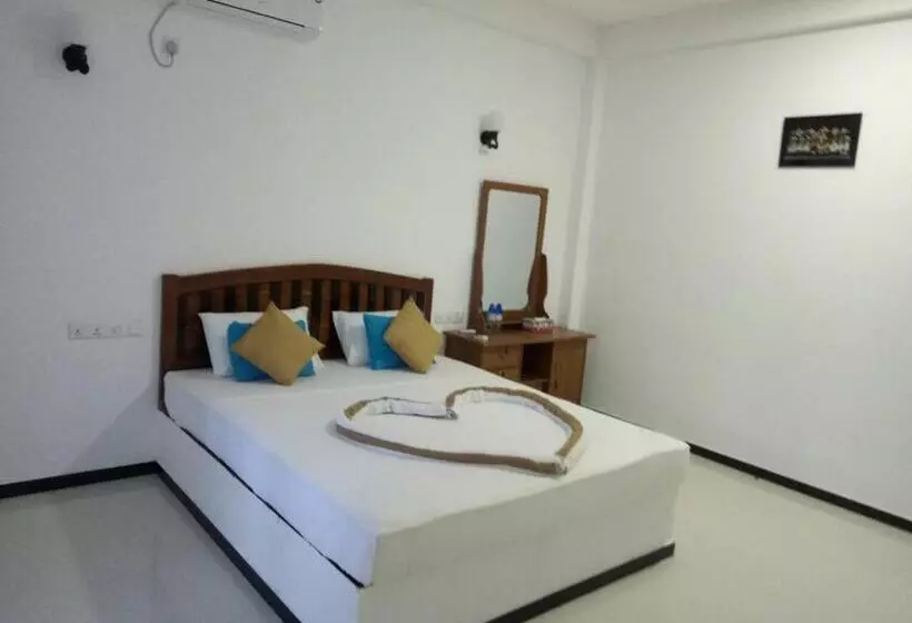 Hotelli White Lion Paradise Dikwella