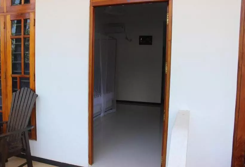 Hotelli White Lion Paradise Dikwella