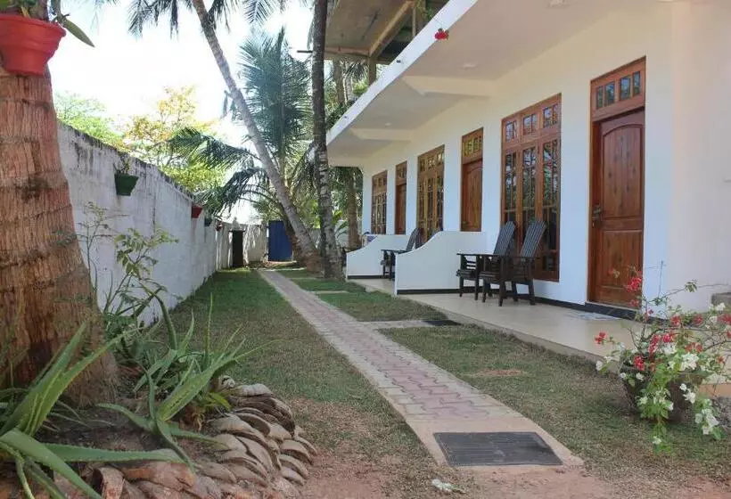 Hotelli White Lion Paradise Dikwella