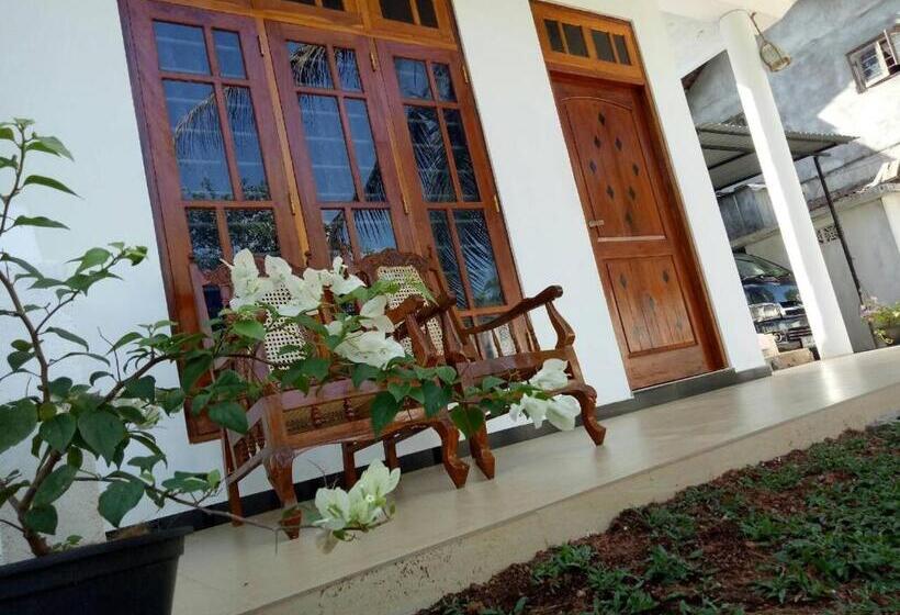 فندق White Lion Paradise Dikwella