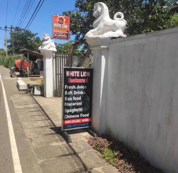 فندق White Lion Paradise Dikwella