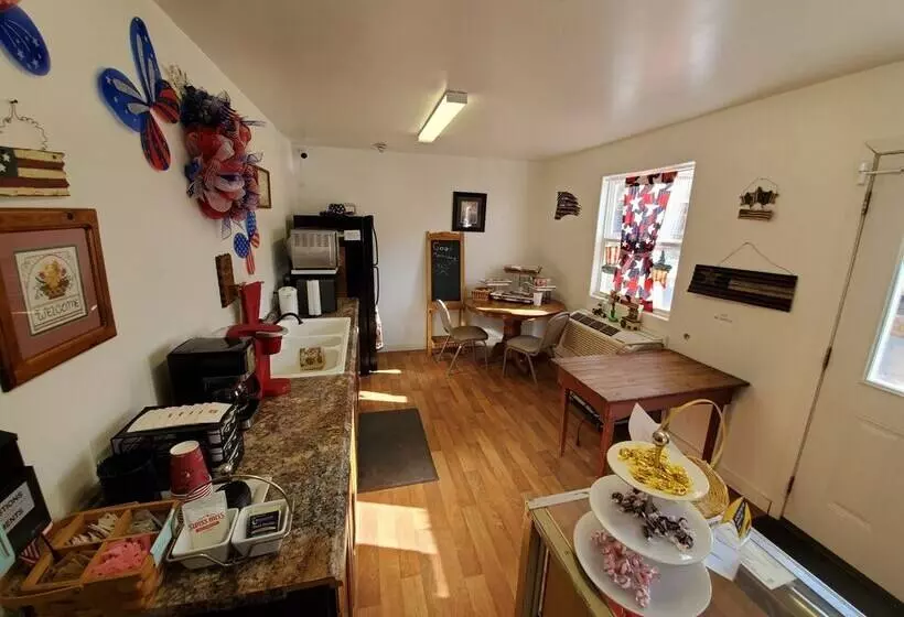 Motelli Jamesport Inn