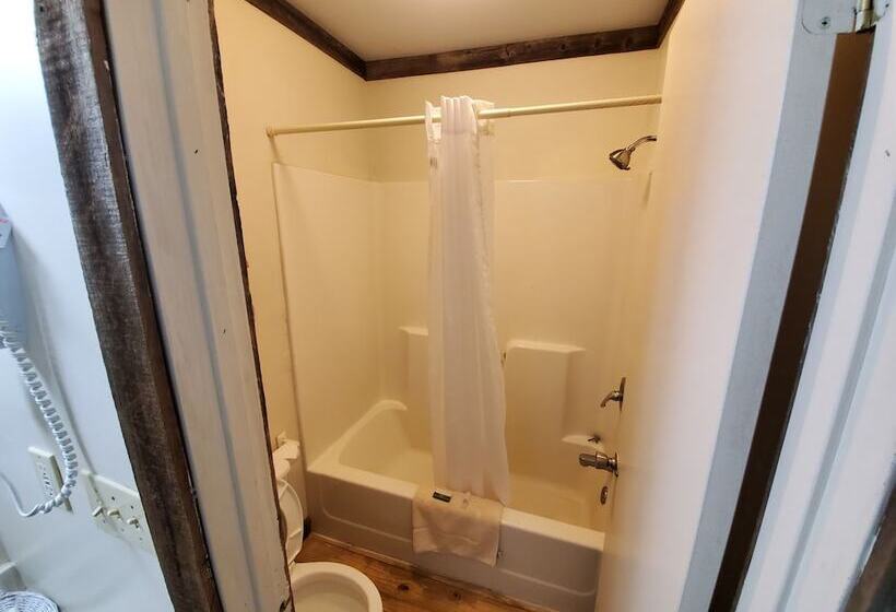 מוטל Jamesport Inn