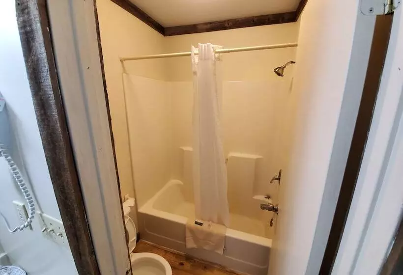 Motelli Jamesport Inn