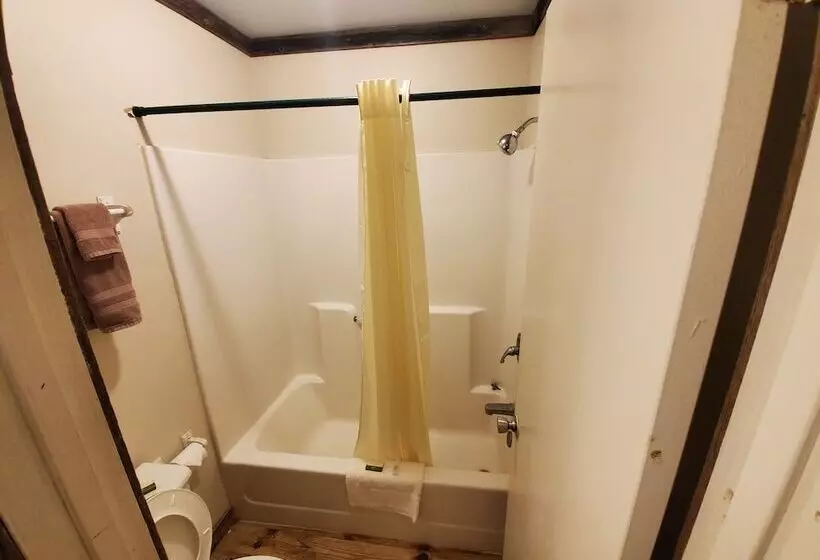 Motelli Jamesport Inn