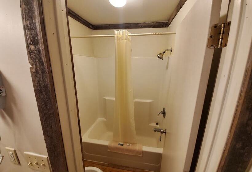 מוטל Jamesport Inn