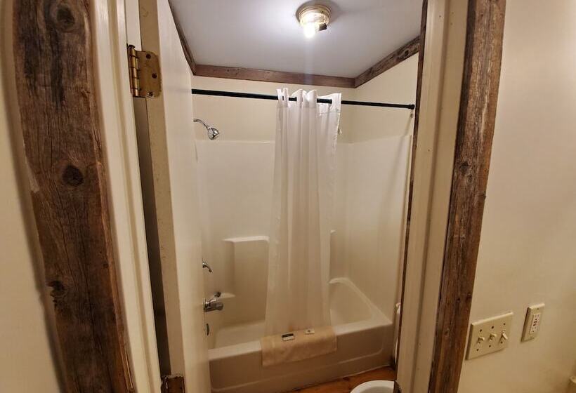 מוטל Jamesport Inn