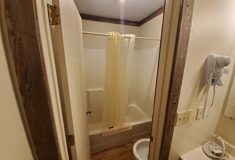 מוטל Jamesport Inn