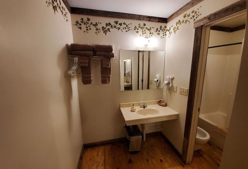 מוטל Jamesport Inn