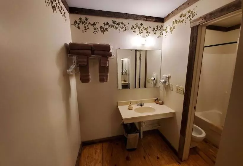 Motelli Jamesport Inn