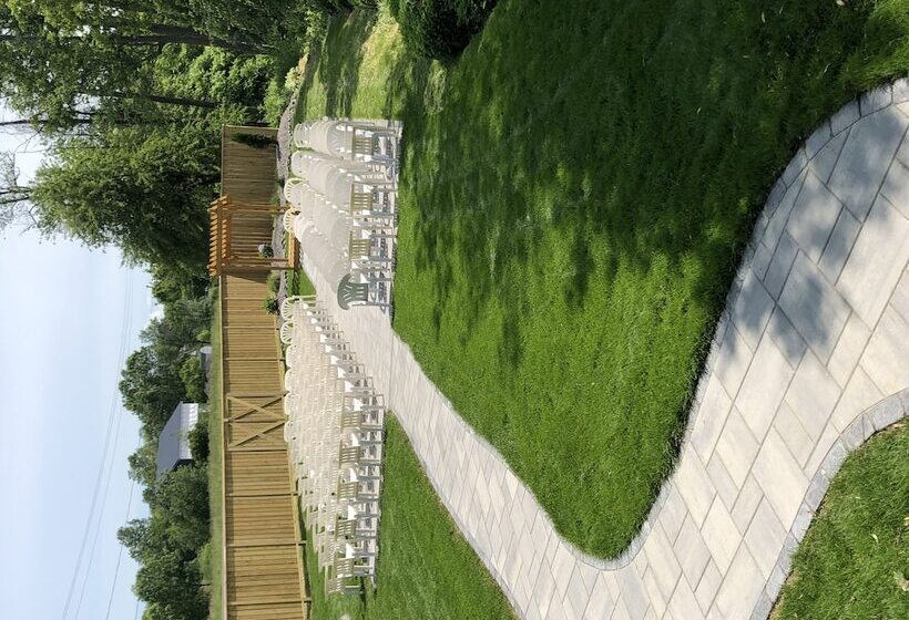 מוטל The Eis House