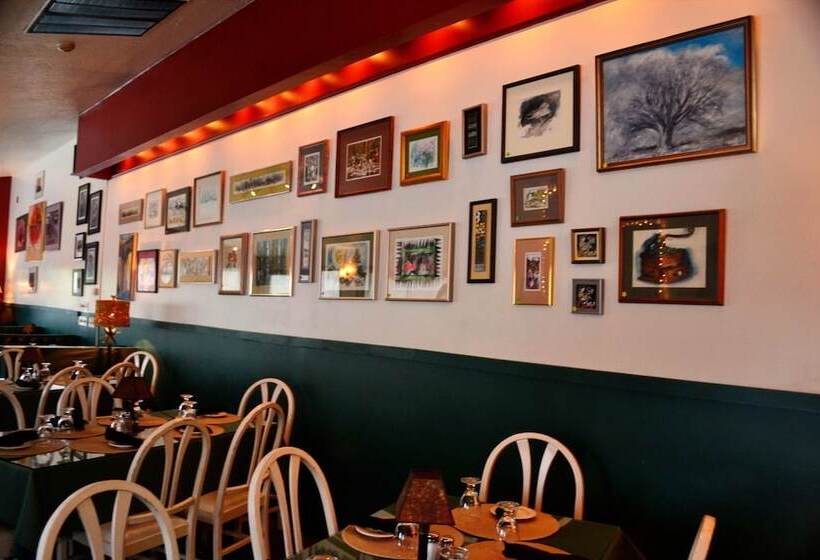 מוטל The Eis House