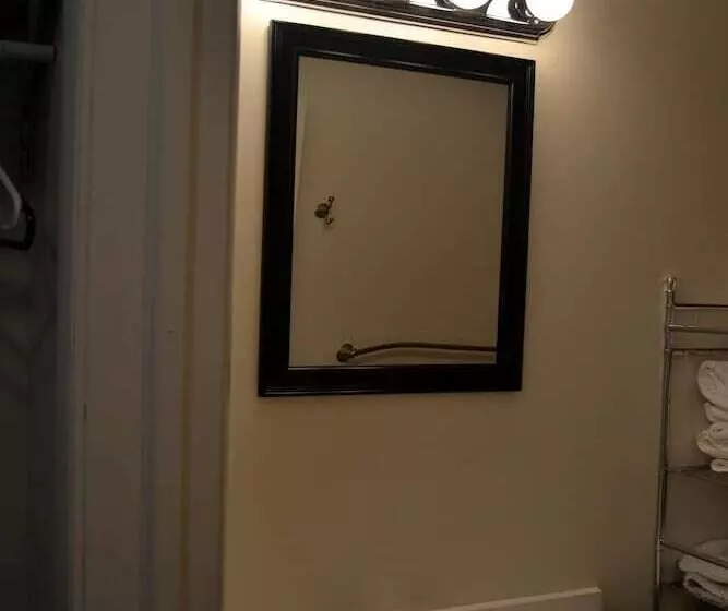 モーテル The Eis House