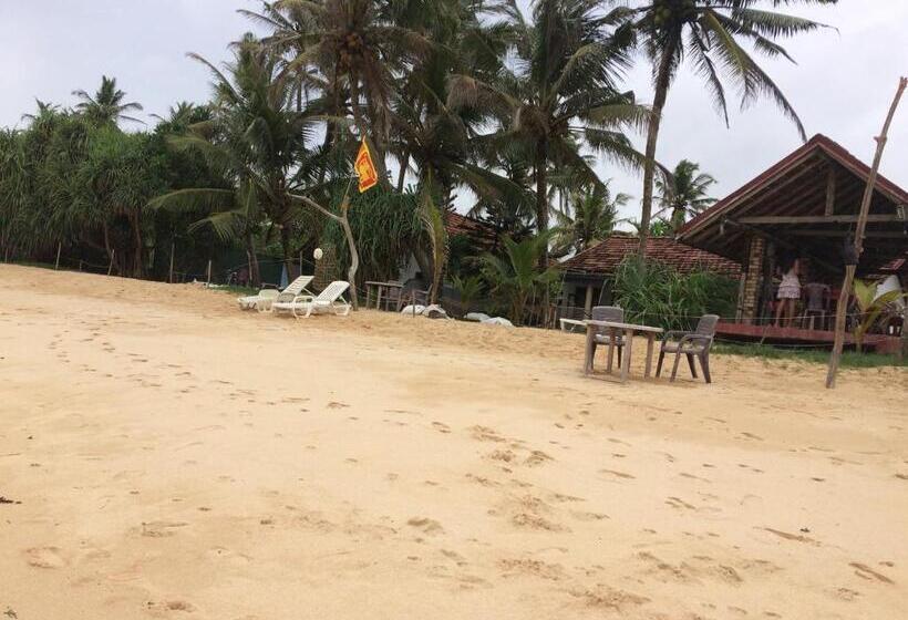 بنسيون Blue Corals Beach Bungalow