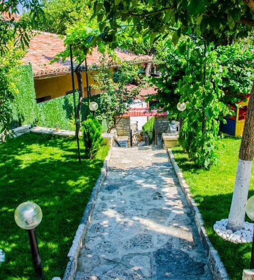 پانسیون Guest House Simon Green