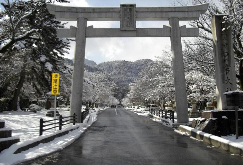 פנסיון Jonni`s Place