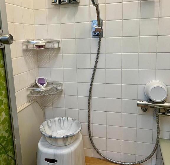 פנסיון Jonni`s Place