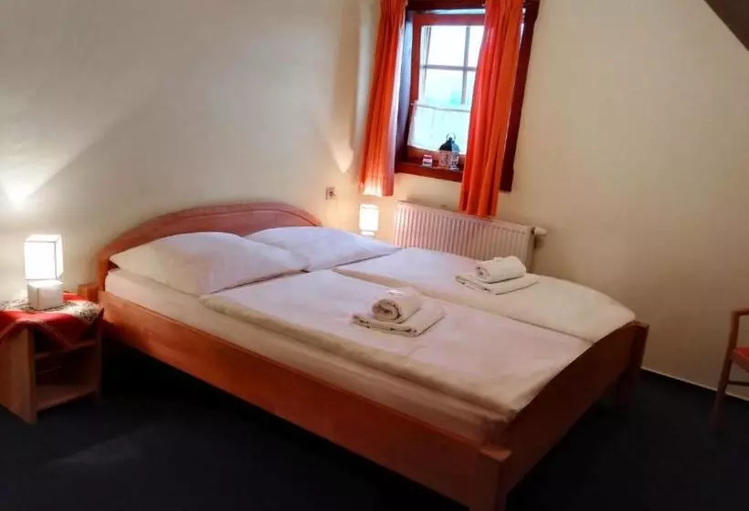 Majatalo Penzión Schweintaal