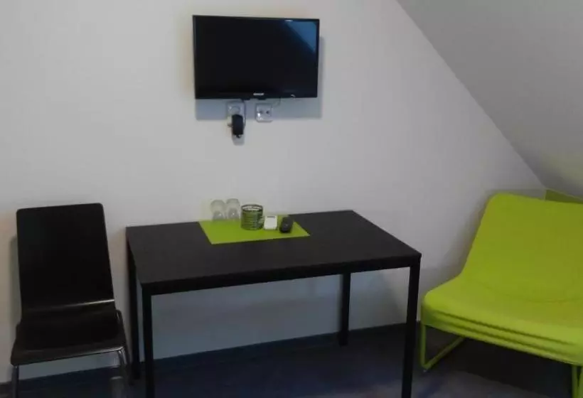 ベッドアンドブレックファースト Bed & Parking Eurobit