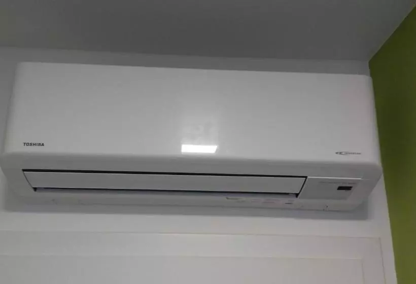 ベッドアンドブレックファースト Bed & Parking Eurobit