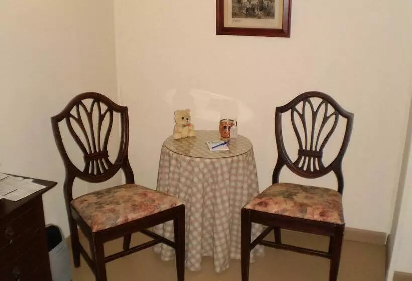 Aamiaismajoitus (B&B) Grandeur Farm Retreat