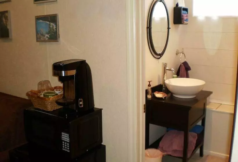 Aamiaismajoitus (B&B) Grandeur Farm Retreat