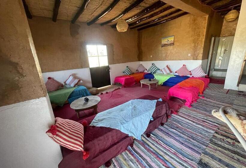 مبيت وإفطار Les Jardins D Amizmiz