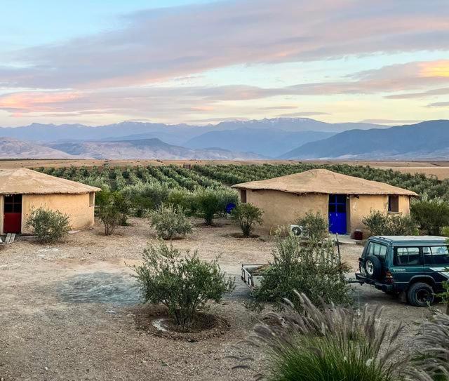 مبيت وإفطار Les Jardins D Amizmiz