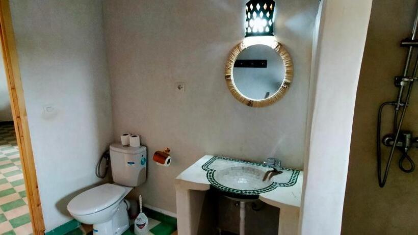 مبيت وإفطار Les Jardins D Amizmiz