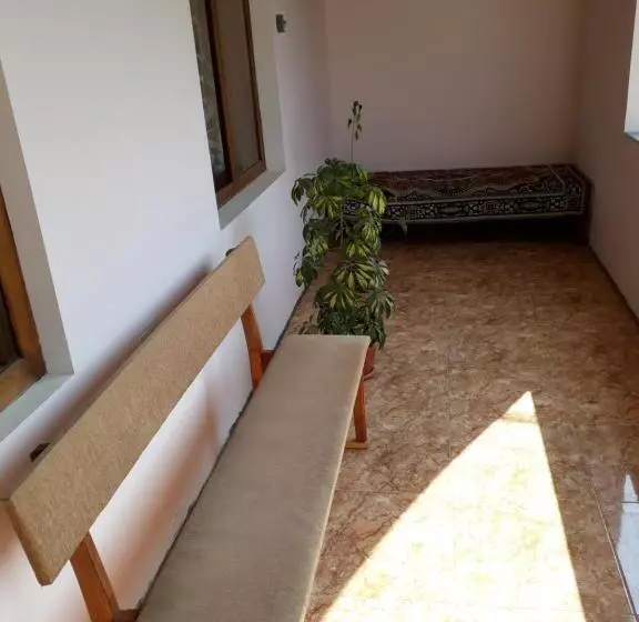 Green Dilijan B&b