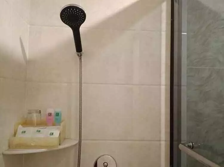 K Garden Hotel Bagan Serai