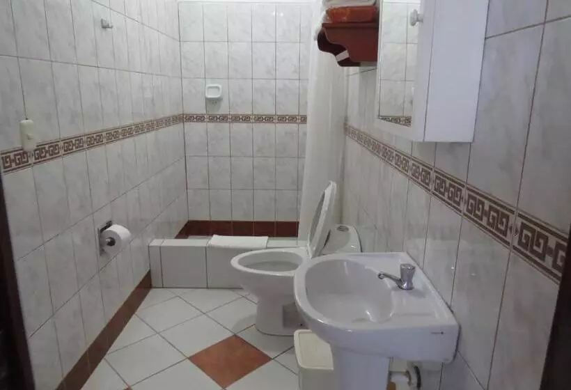 ホテル La Choza Bungalows