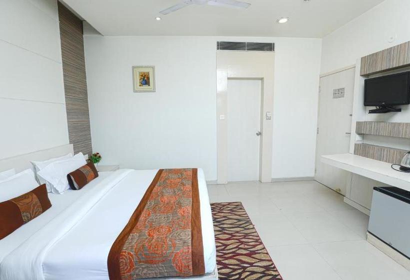 בית מלון כפרי Le Castle