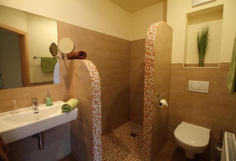 Rosenhotel Serviced Apartments