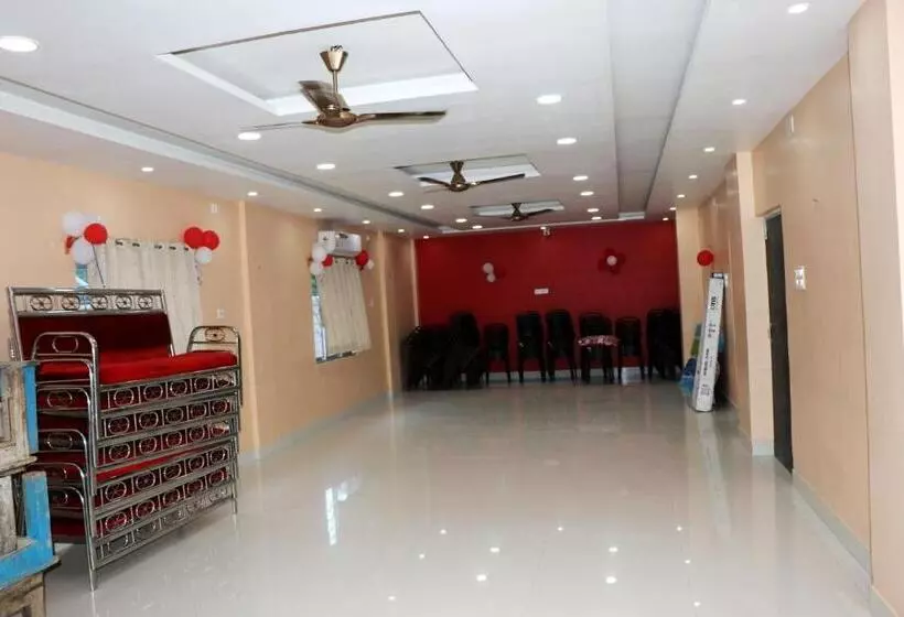 ホテル Somani Inn