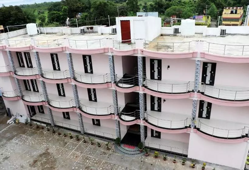 ホテル Somani Inn