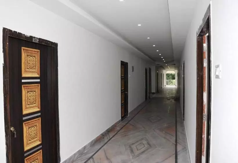 ホテル Somani Inn