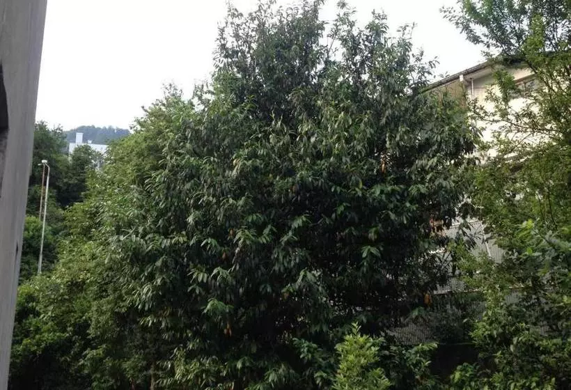 پانسیون Mari Guest House