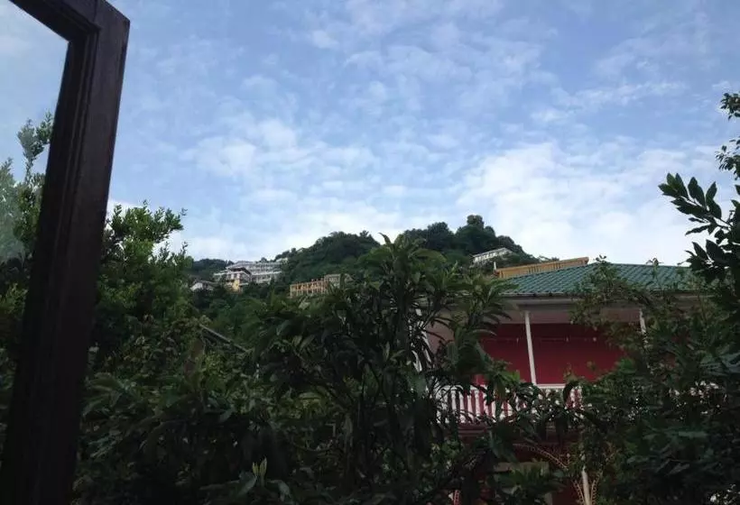 پانسیون Mari Guest House