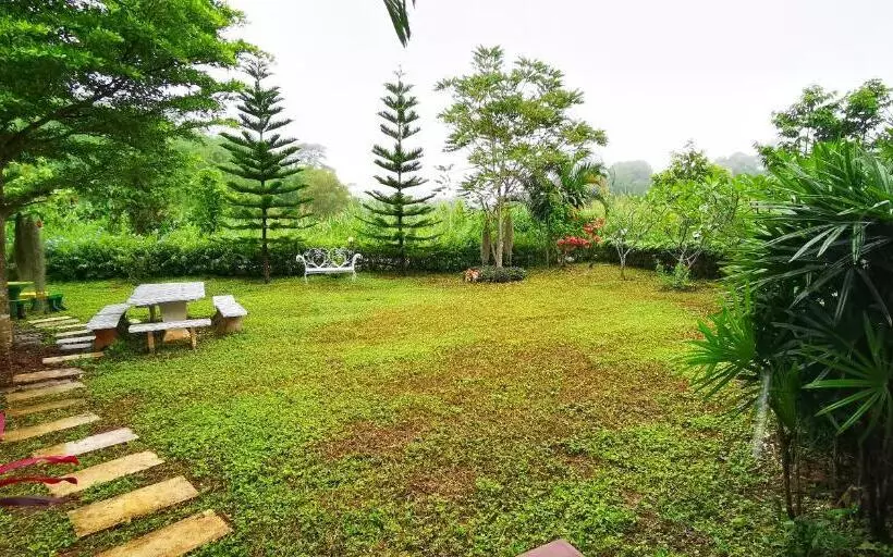 Lomakeskus บ้านเอื้อมดาว เขาค้อ