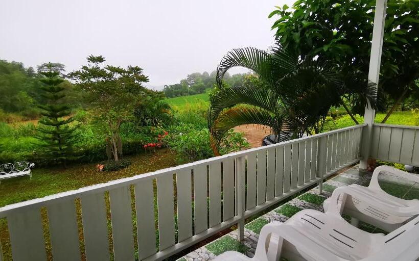 אתר נופש บ้านเอื้อมดาว เขาค้อ