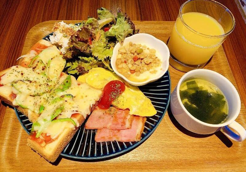 Beach Side Village Familiar Hostel