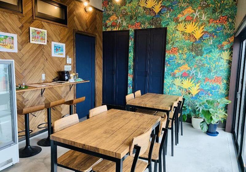 Beach Side Village Familiar Hostel