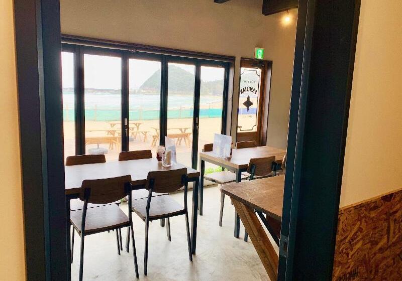 Beach Side Village Familiar Hostel