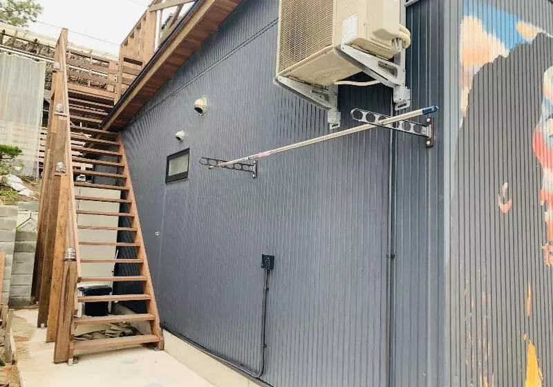 Beach Side Village Familiar   Hostel