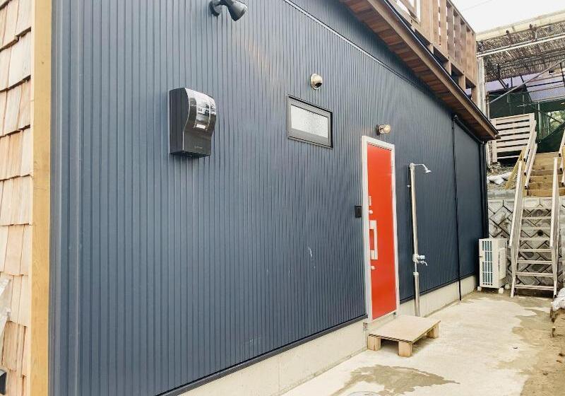 Beach Side Village Familiar Hostel