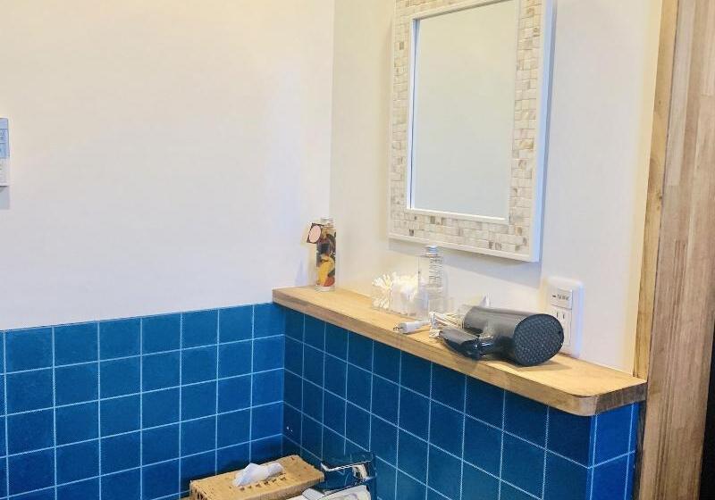 Beach Side Village Familiar Hostel