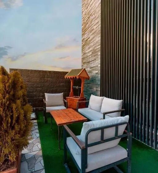 Hotelli Melanj Airport