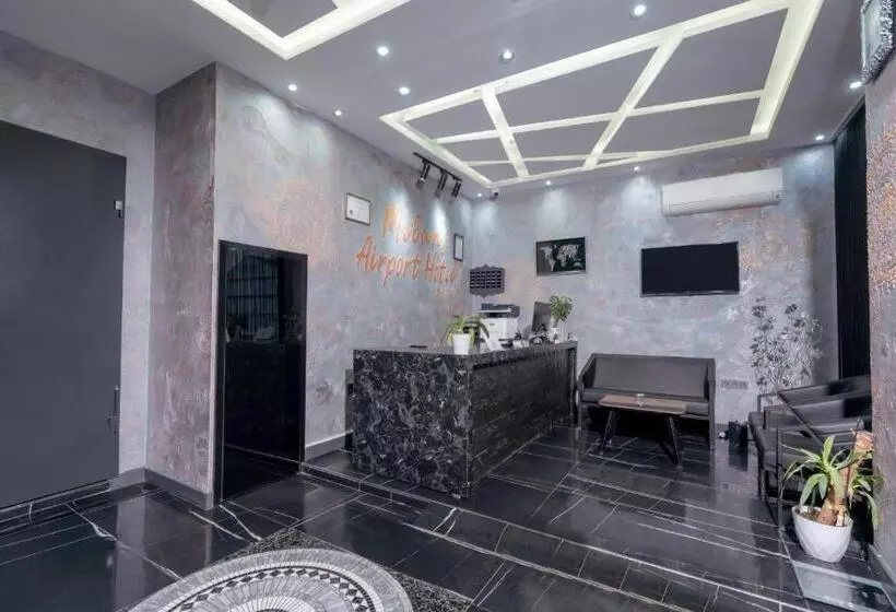 Hotelli Melanj Airport